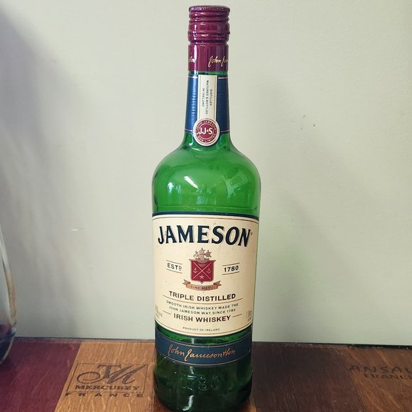 John Jameson 750 ML Empty Bottle - Picture 1 of 2